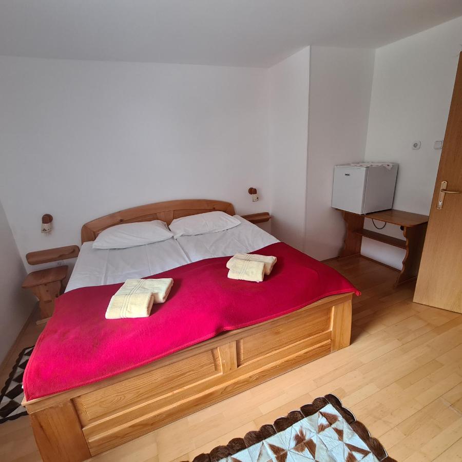 Penzion Pr' Betel Jesenice Luaran gambar