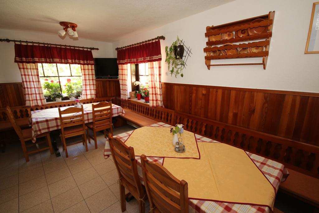 Penzion Pr' Betel Jesenice Luaran gambar