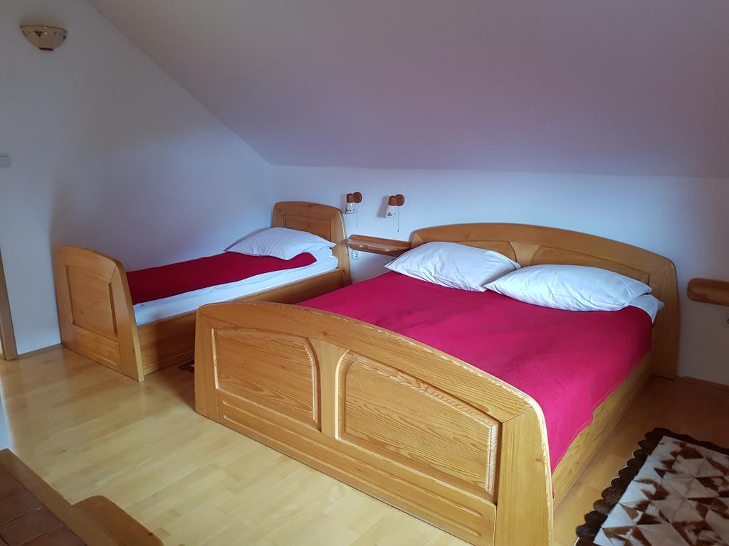 Penzion Pr' Betel Jesenice Luaran gambar